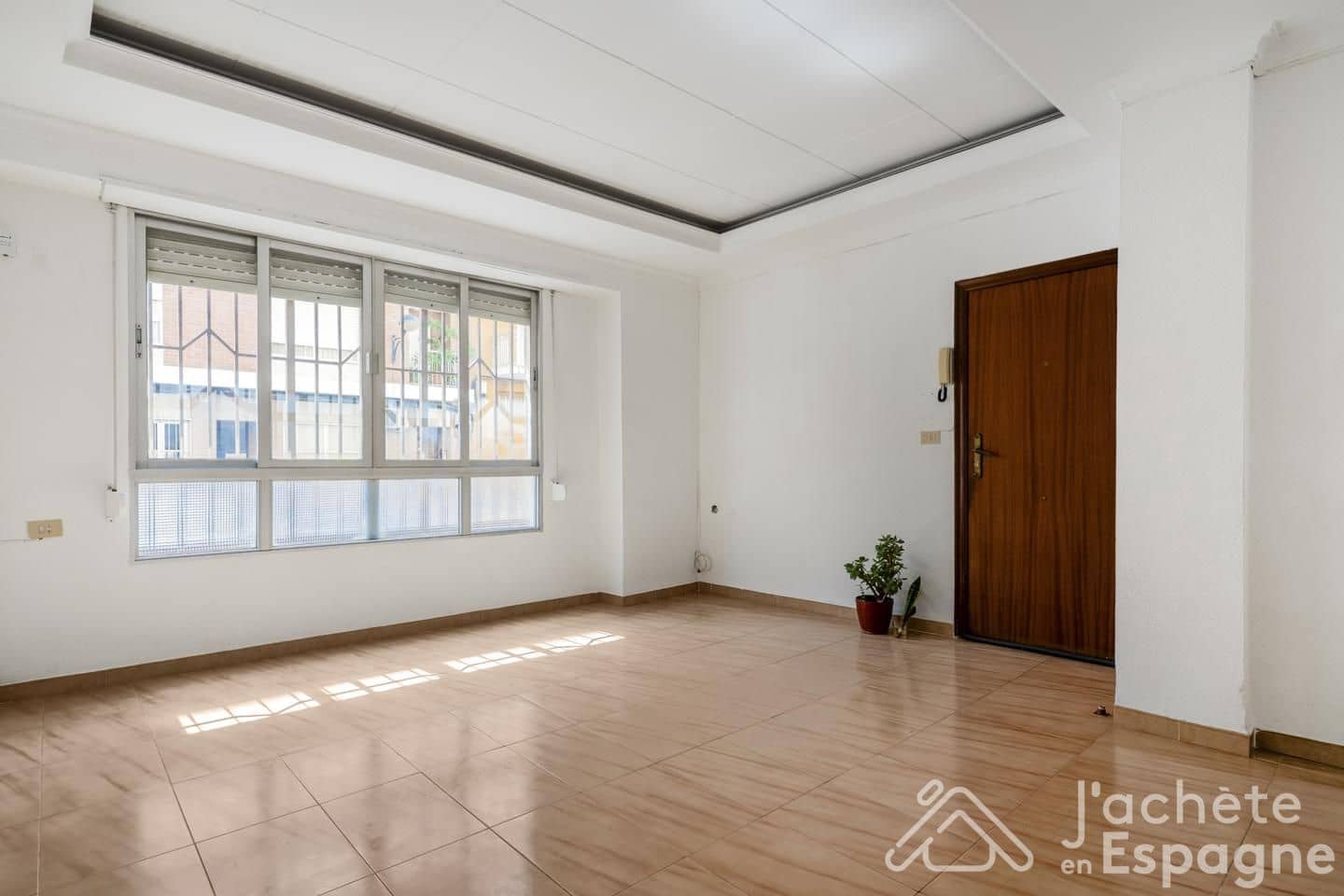 Piso de 3 habitaciones en Algemesí en venta - 145.000 € (Ref: 10116112)