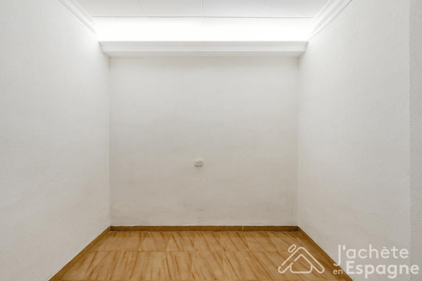 Piso de 3 habitaciones en Algemesí en venta - 145.000 € (Ref: 10116112)