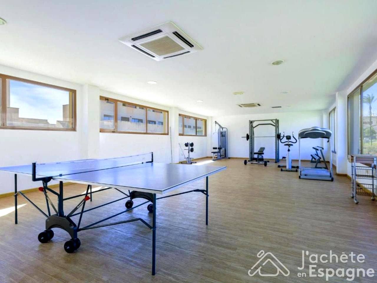 1 sypialnia Mieszkanie na sprzedaż w Sant Jordi z basenem garażem - 109 000 € (Ref: 10116113)