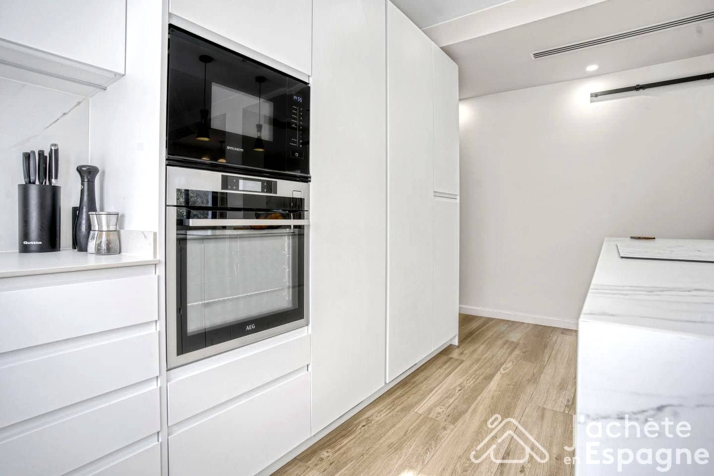 5 Zimmer Villa zu verkaufen in Barraca d'Aigues Vives mit Pool Garage - 559.000 € (Ref: 10116115)