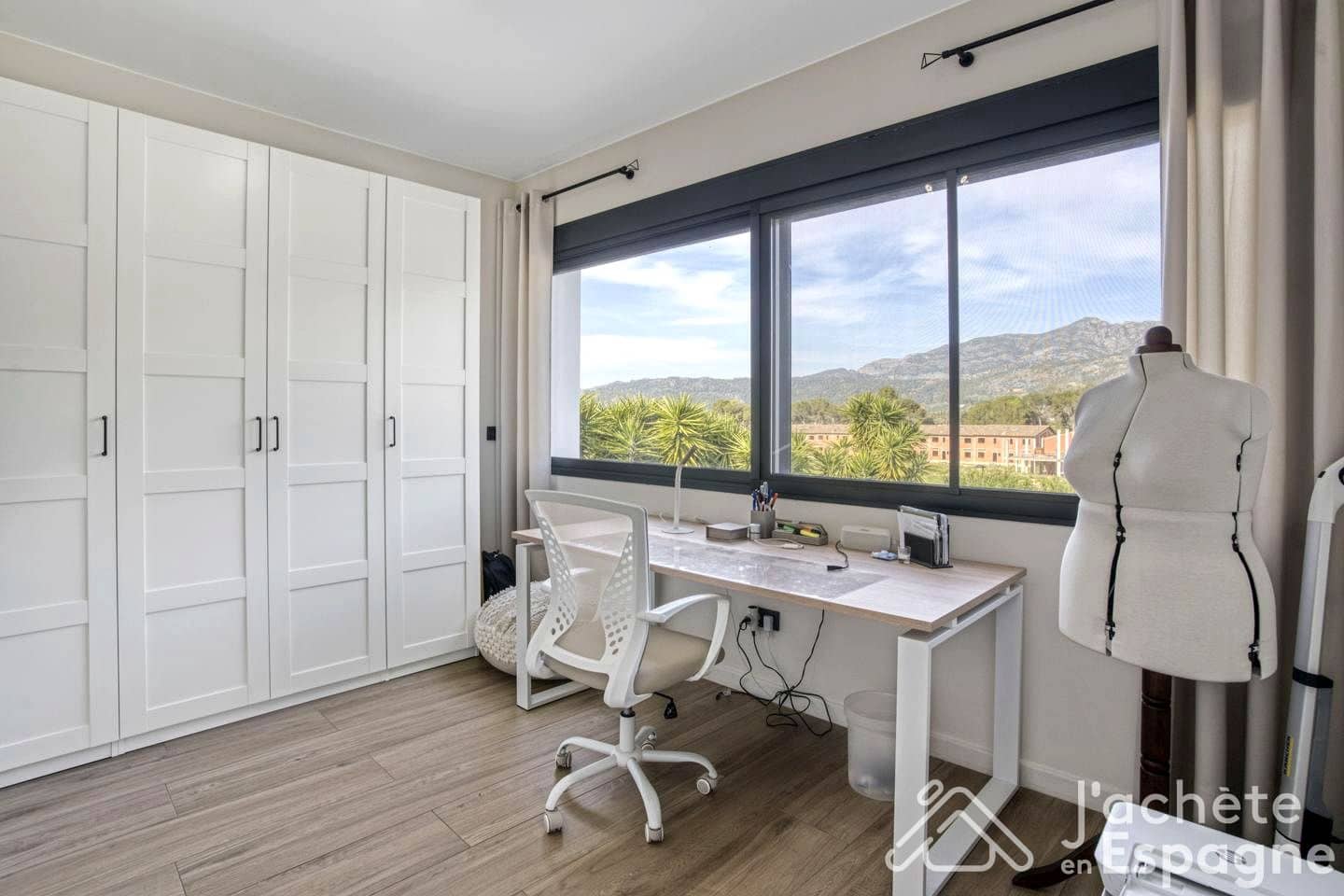 5 Zimmer Villa zu verkaufen in Barraca d'Aigues Vives mit Pool Garage - 559.000 € (Ref: 10116115)