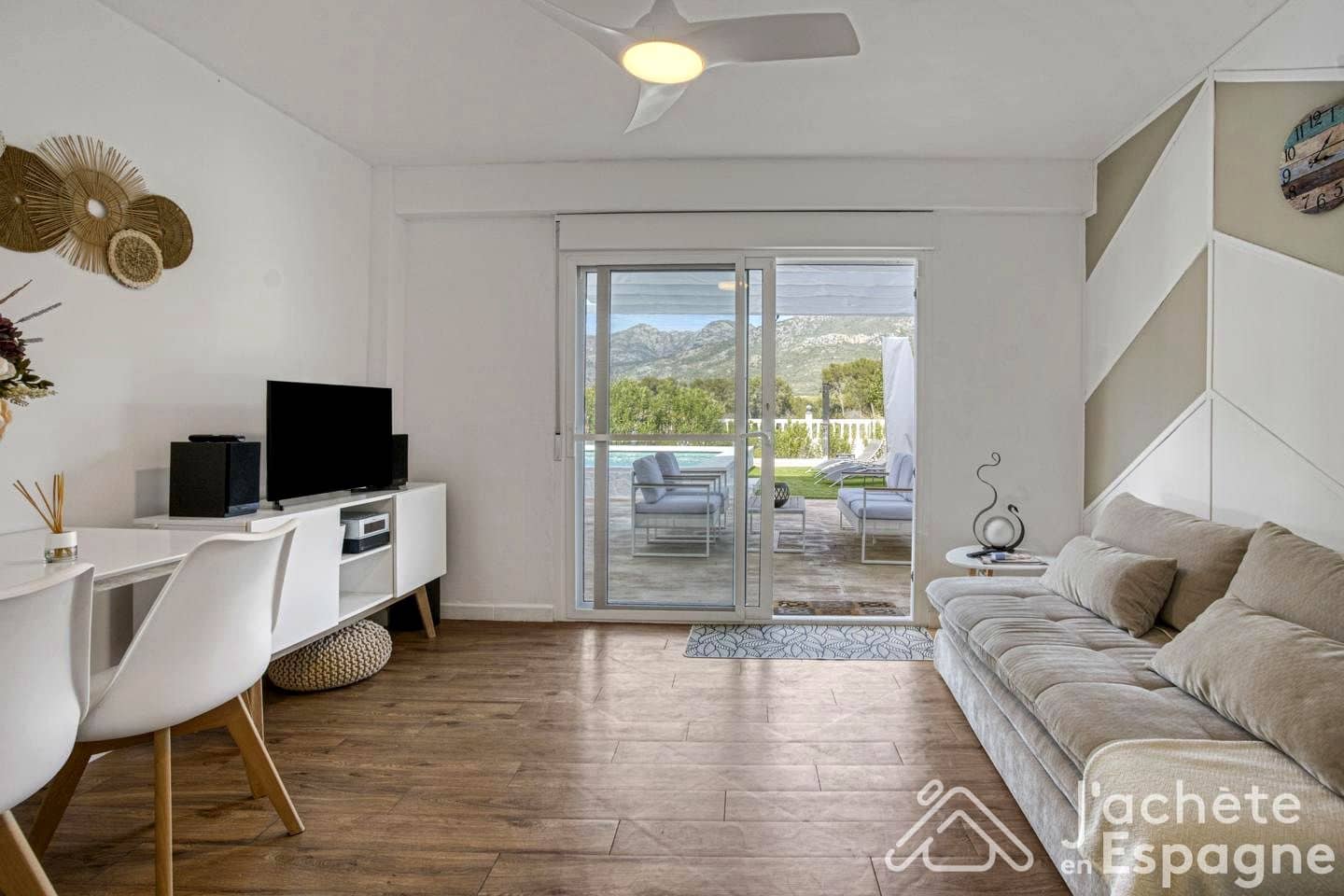 5 Zimmer Villa zu verkaufen in Barraca d'Aigues Vives mit Pool Garage - 559.000 € (Ref: 10116115)
