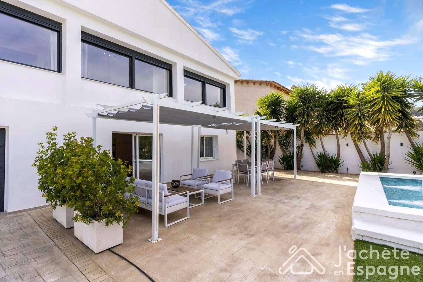 5 Zimmer Villa zu verkaufen in Barraca d'Aigues Vives mit Pool Garage - 559.000 € (Ref: 10116115)