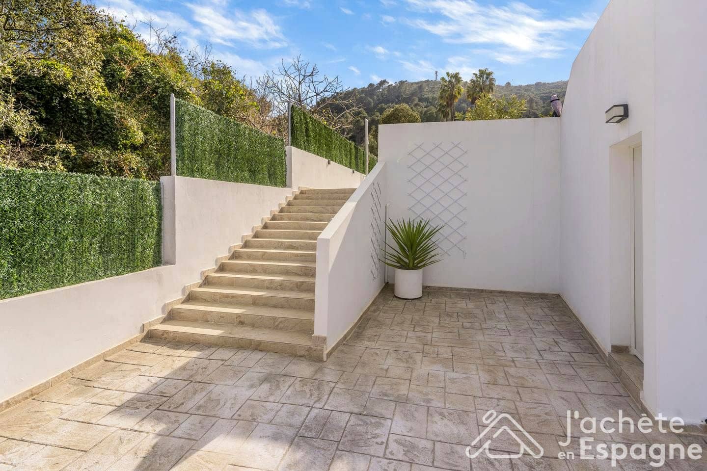 5 Zimmer Villa zu verkaufen in Barraca d'Aigues Vives mit Pool Garage - 559.000 € (Ref: 10116115)