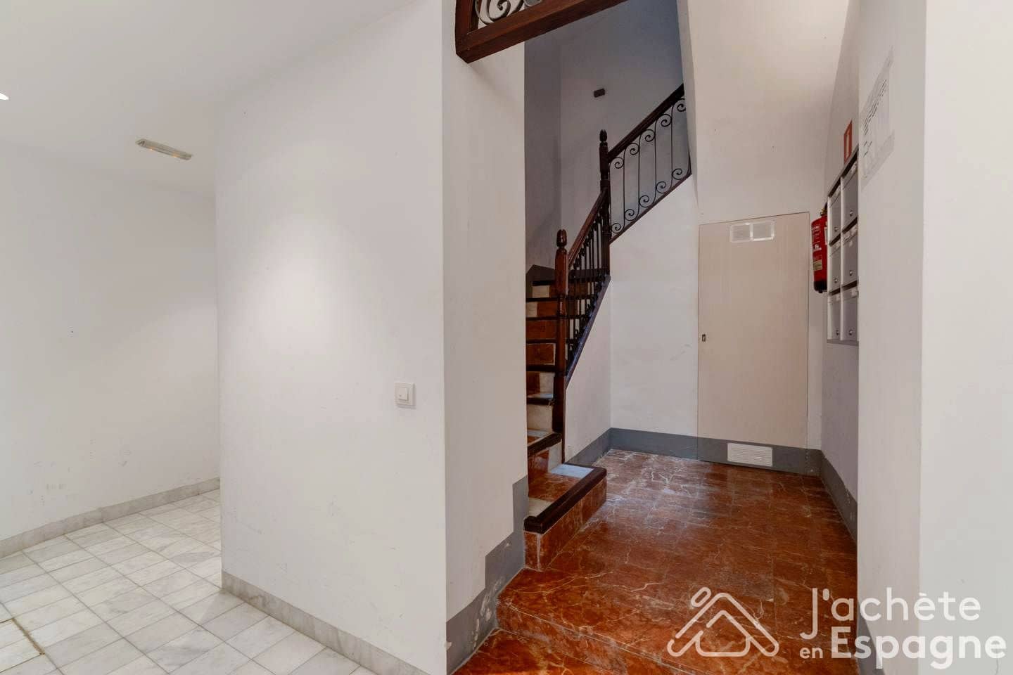 2 slaapkamer Flat te koop in Alicante stad - € 299.000 (Ref: 10116119)