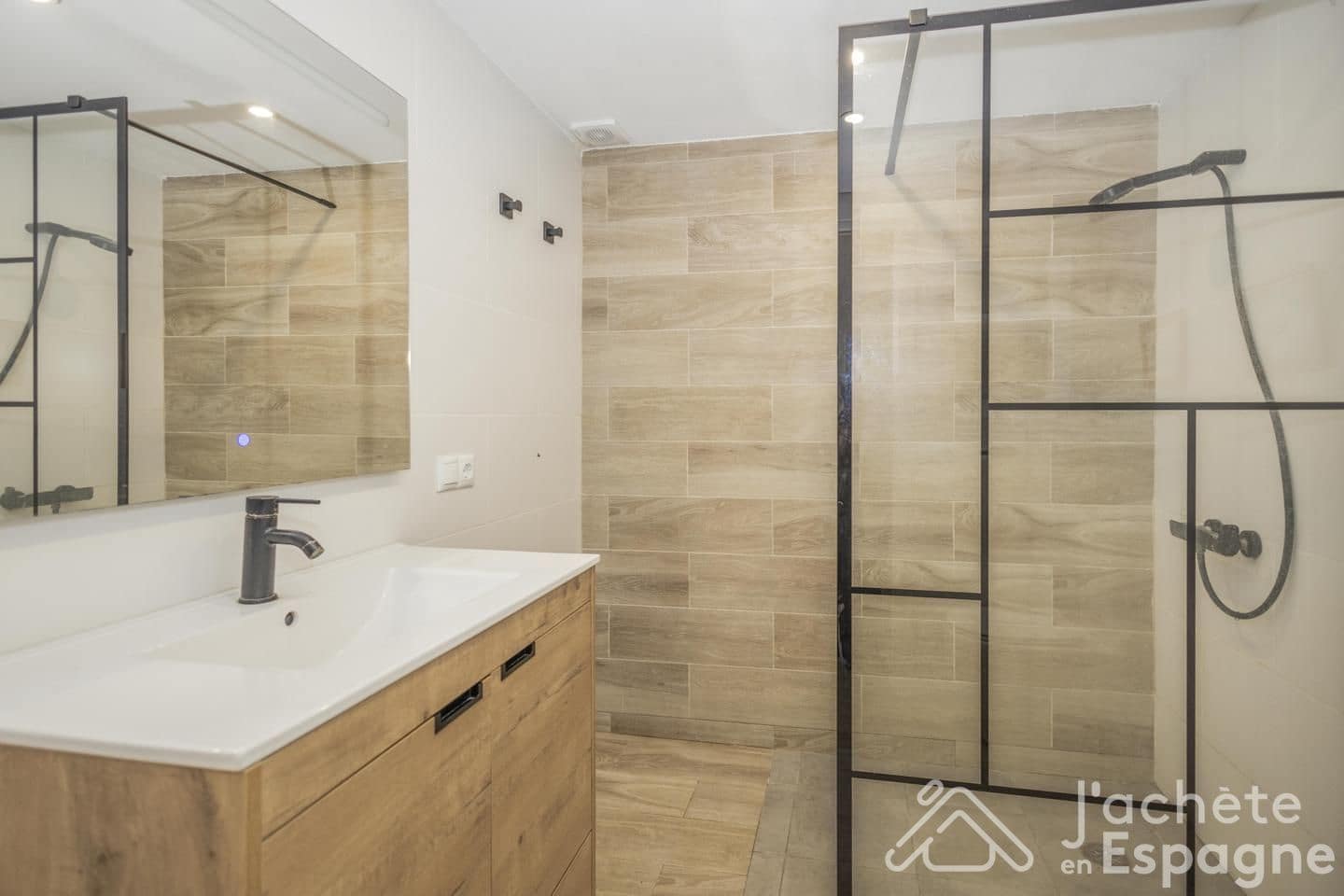 4 slaapkamer Villa te koop in San Vicente / Sant Vicent del Raspeig met zwembad garage - € 430.000 (Ref: 10116120)