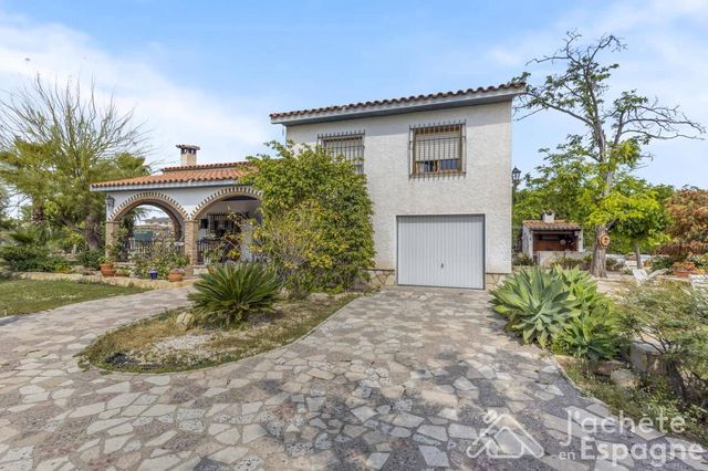 4 slaapkamer Villa te koop in San Vicente / Sant Vicent del Raspeig met zwembad garage - € 430.000 (Ref: 10116120)
