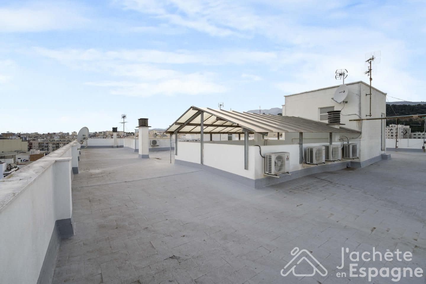4 bedroom Apartment for sale in Sant Carles de la Rapita - € 129,900 (Ref: 10116122)