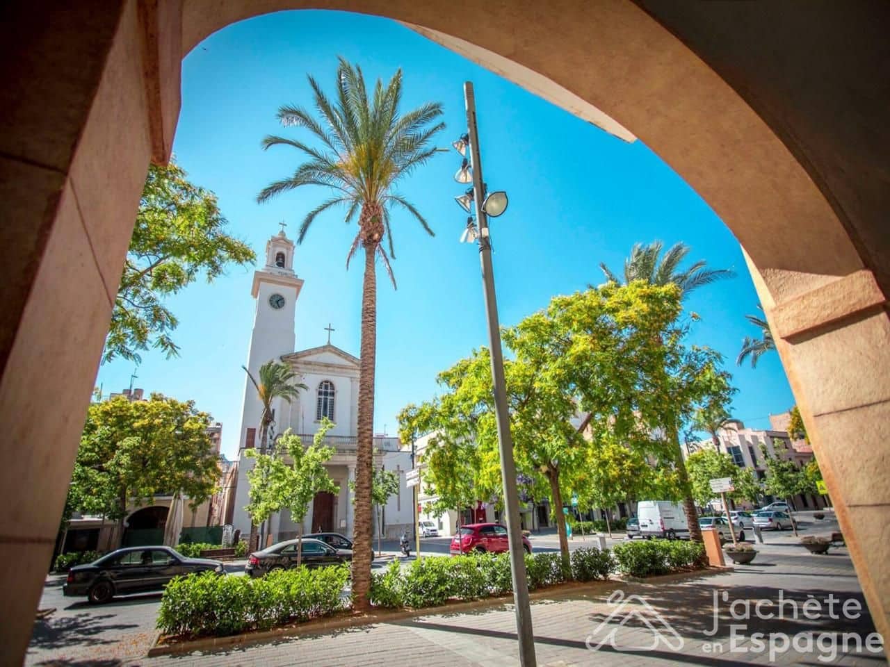 4 bedroom Apartment for sale in Sant Carles de la Rapita - € 129,900 (Ref: 10116122)