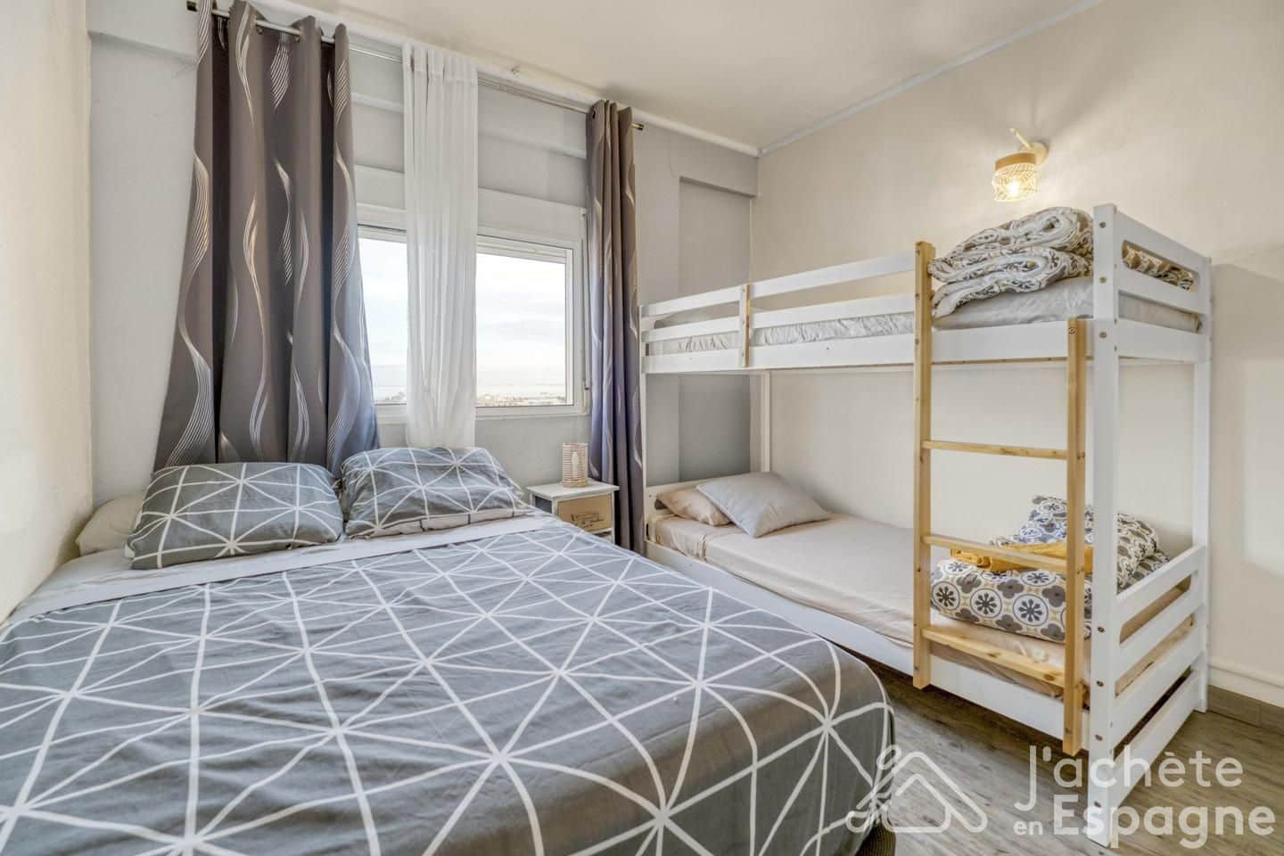 4 bedroom Apartment for sale in Sant Carles de la Rapita - € 129,900 (Ref: 10116122)