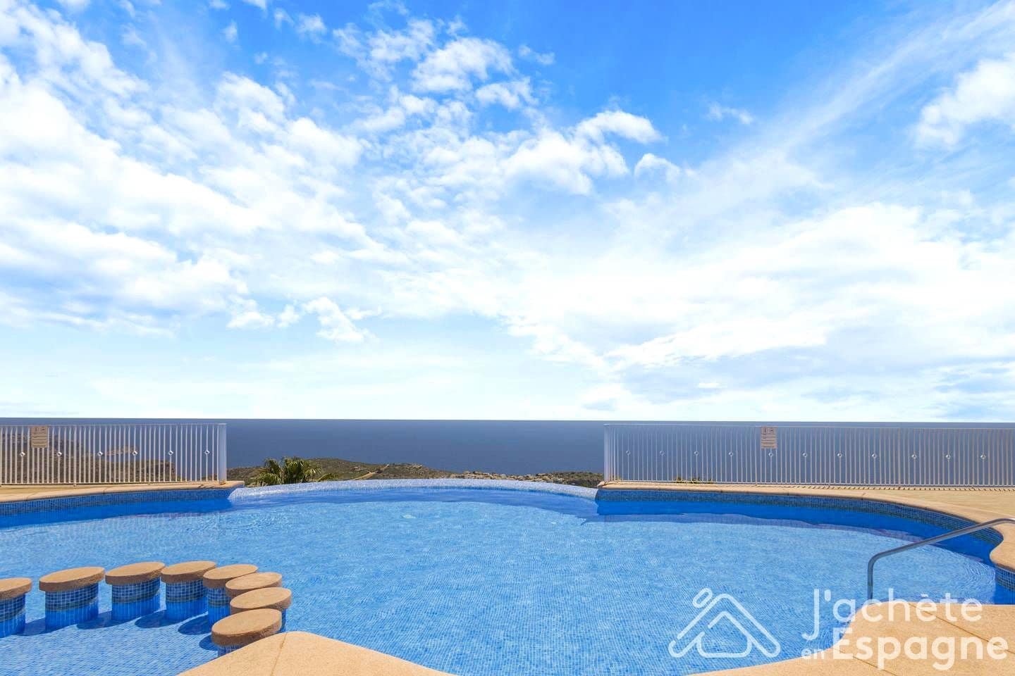 2 sovrum Lägenhet till salu i Cumbre del Sol med pool garage - 269 000 € (Ref: 10116123)