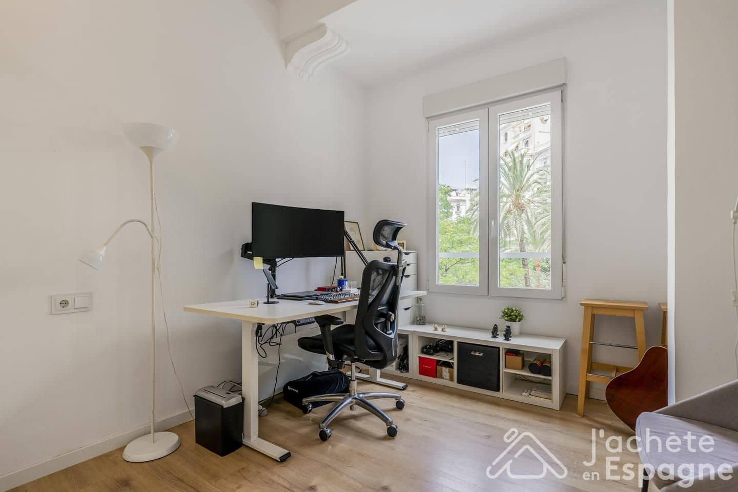 2 bedroom Flat for sale in Valencia city - € 695,000 (Ref: 10116124)