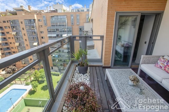 3 chambre Penthouse à vendre à Atocha, Madrid ville avec piscine garage - 1 220 000 € (Ref: 10116127)