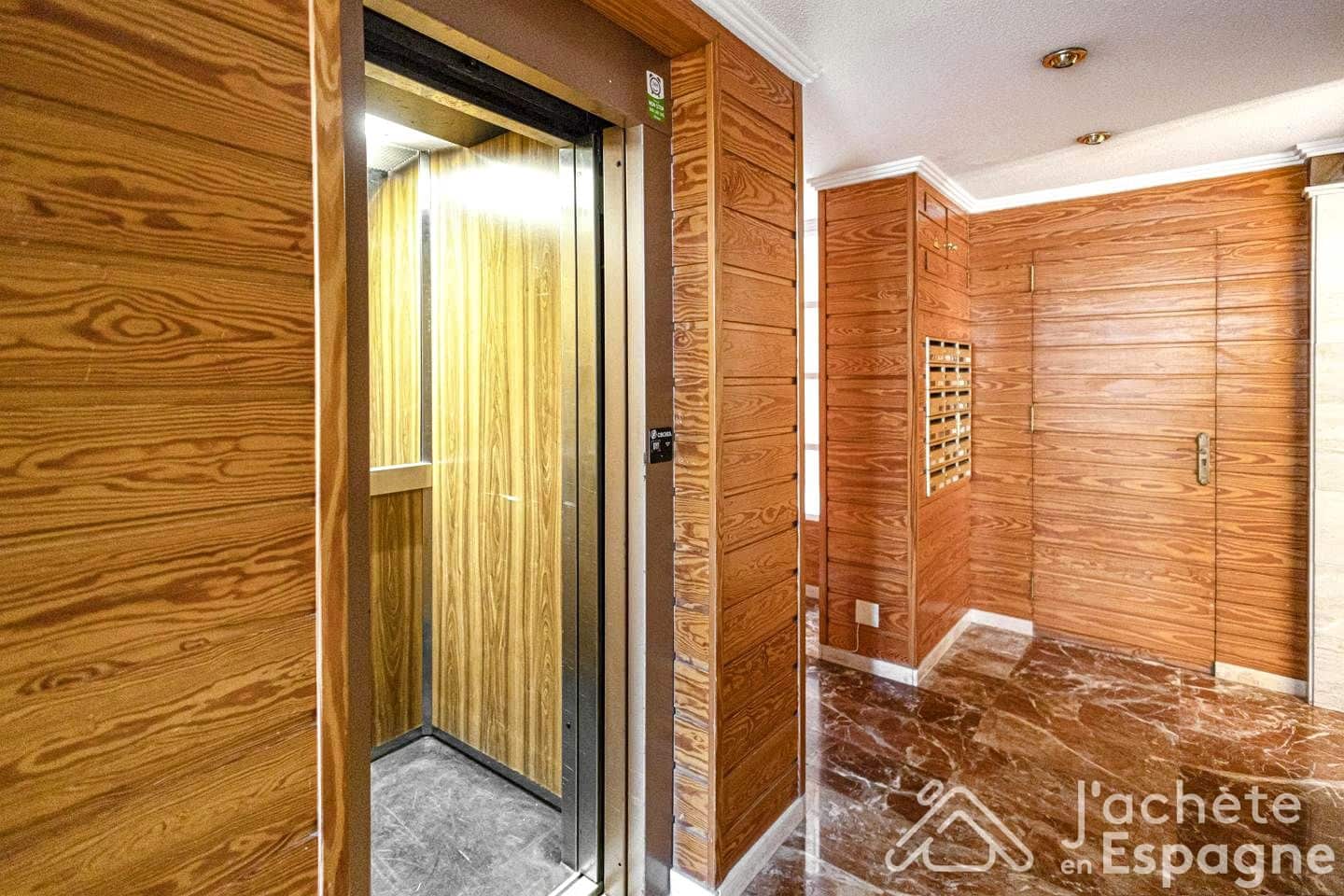 3 sovrum Lägenhet till salu i El Campello med pool garage - 460 000 € (Ref: 10116131)