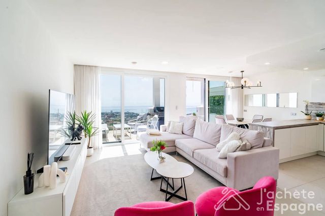 Apartamento de 2 habitaciones en Montealto - Monterrey, Benalmádena en venta con piscina garaje - 590.000 € (Ref: 10116132)