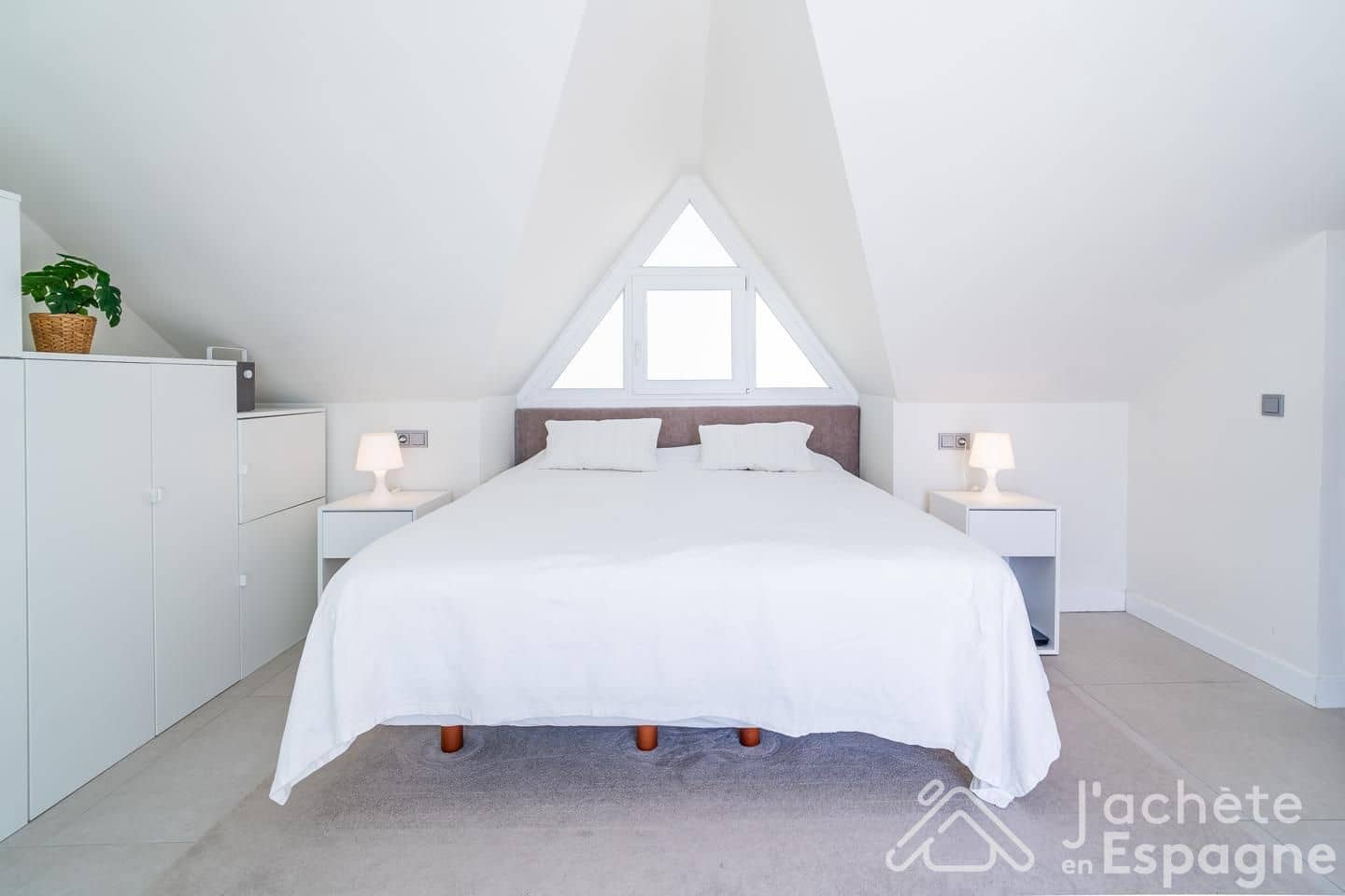 Apartamento de 2 habitaciones en Benalmádena en venta con piscina garaje - 590.000 € (Ref: 10116132)