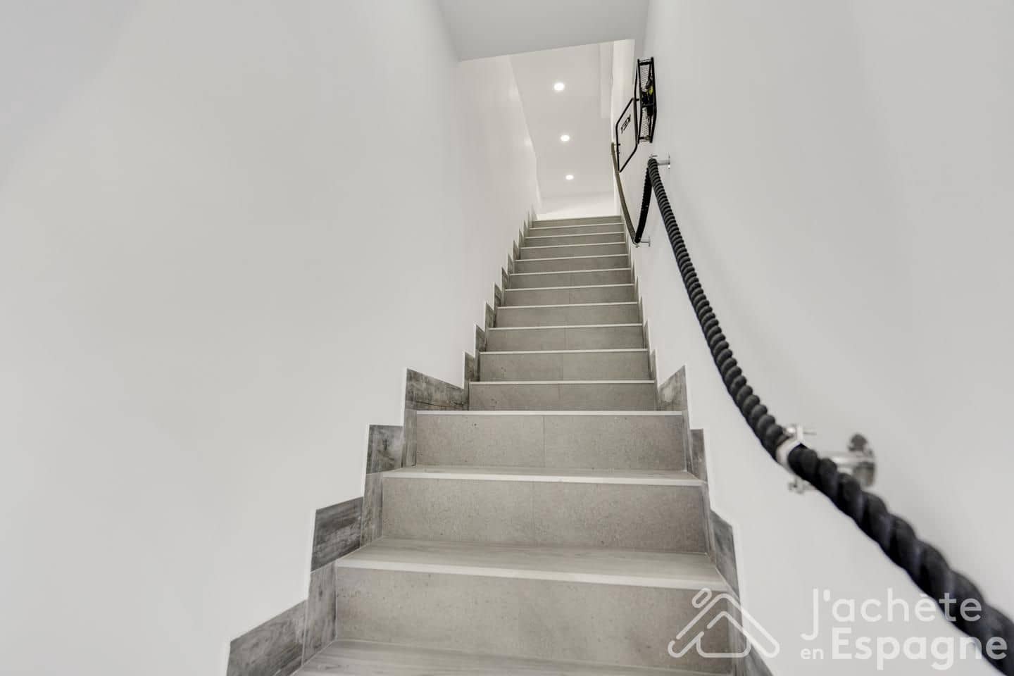 5 sovrum Lägenhet till salu i Aldaia - 345 000 € (Ref: 10116134)