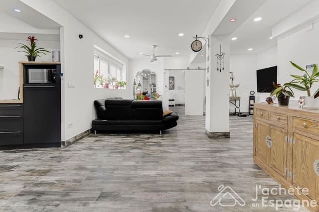 5 sovrum Lägenhet till salu i Aldaia - 345 000 € (Ref: 10116134)