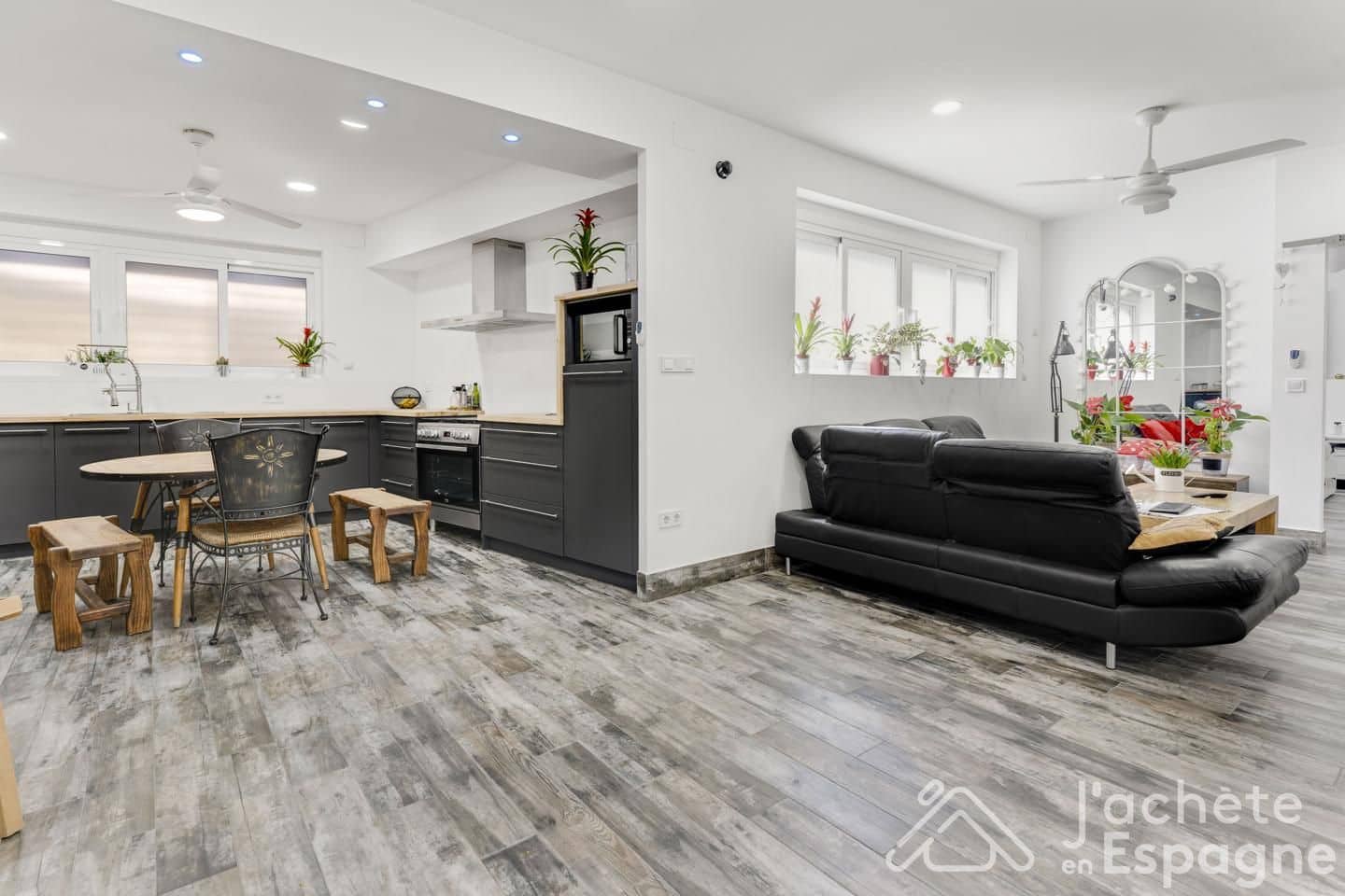 5 sovrum Lägenhet till salu i Aldaia - 345 000 € (Ref: 10116134)