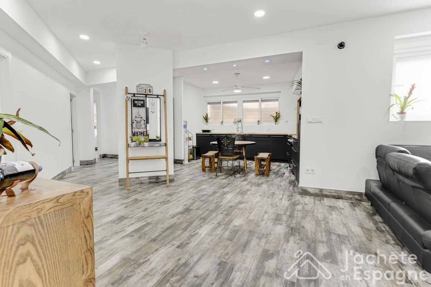 5 sovrum Lägenhet till salu i Aldaia - 345 000 € (Ref: 10116134)