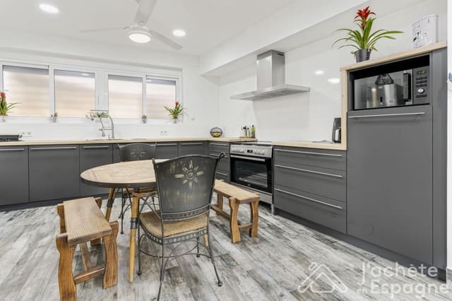 5 sovrum Lägenhet till salu i Aldaia - 345 000 € (Ref: 10116134)