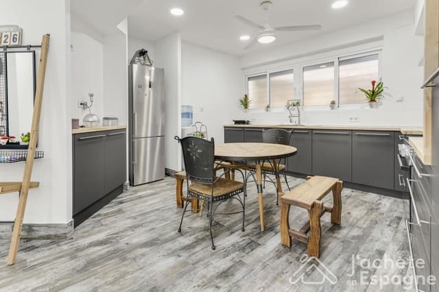 5 sovrum Lägenhet till salu i Aldaia - 345 000 € (Ref: 10116134)