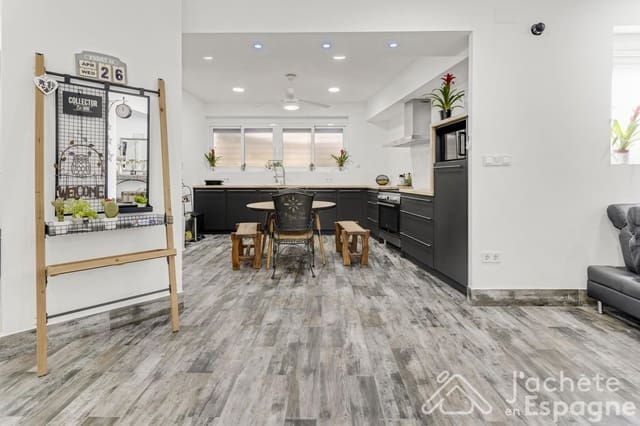 5 sovrum Lägenhet till salu i Aldaia - 345 000 € (Ref: 10116134)