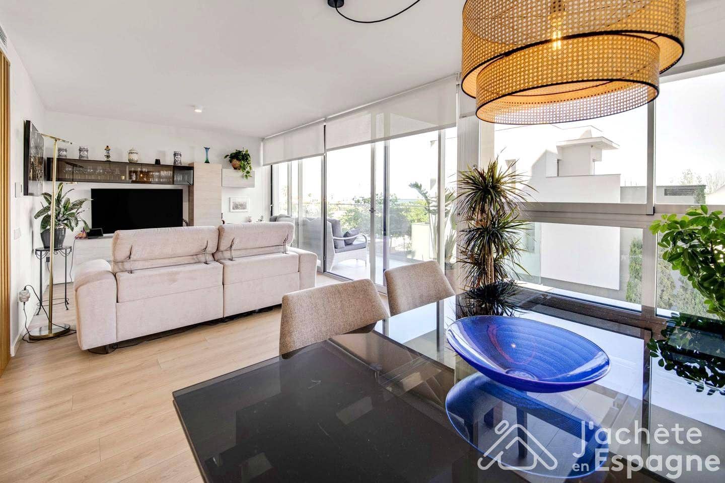 3 bedroom Flat for sale in Vinaros with pool garage - € 420,000 (Ref: 10116135)