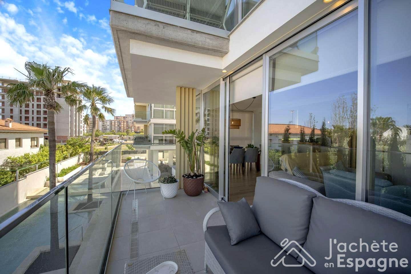 3 bedroom Flat for sale in Vinaros with pool garage - € 420,000 (Ref: 10116135)