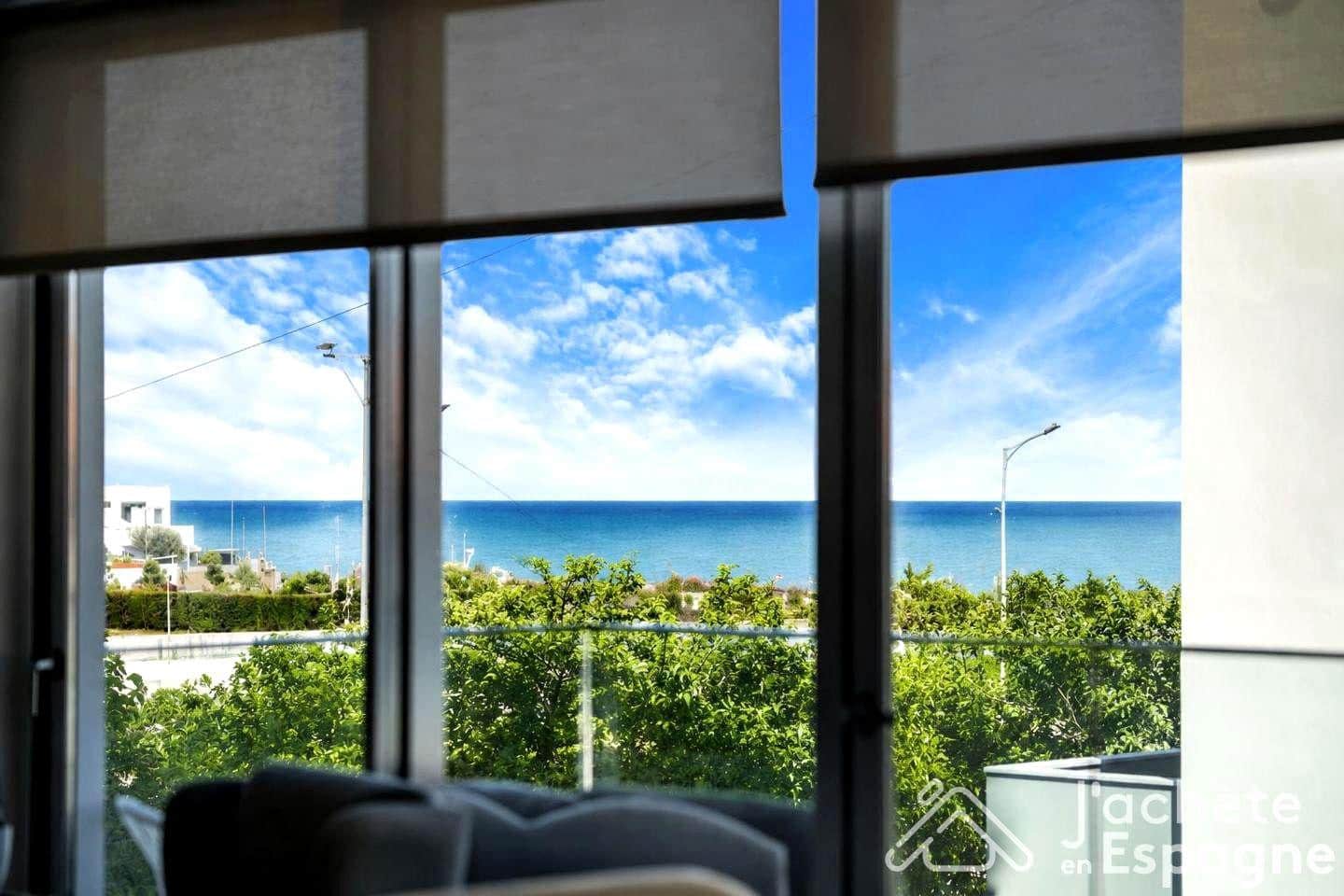 3 bedroom Flat for sale in Vinaros with pool garage - € 420,000 (Ref: 10116135)