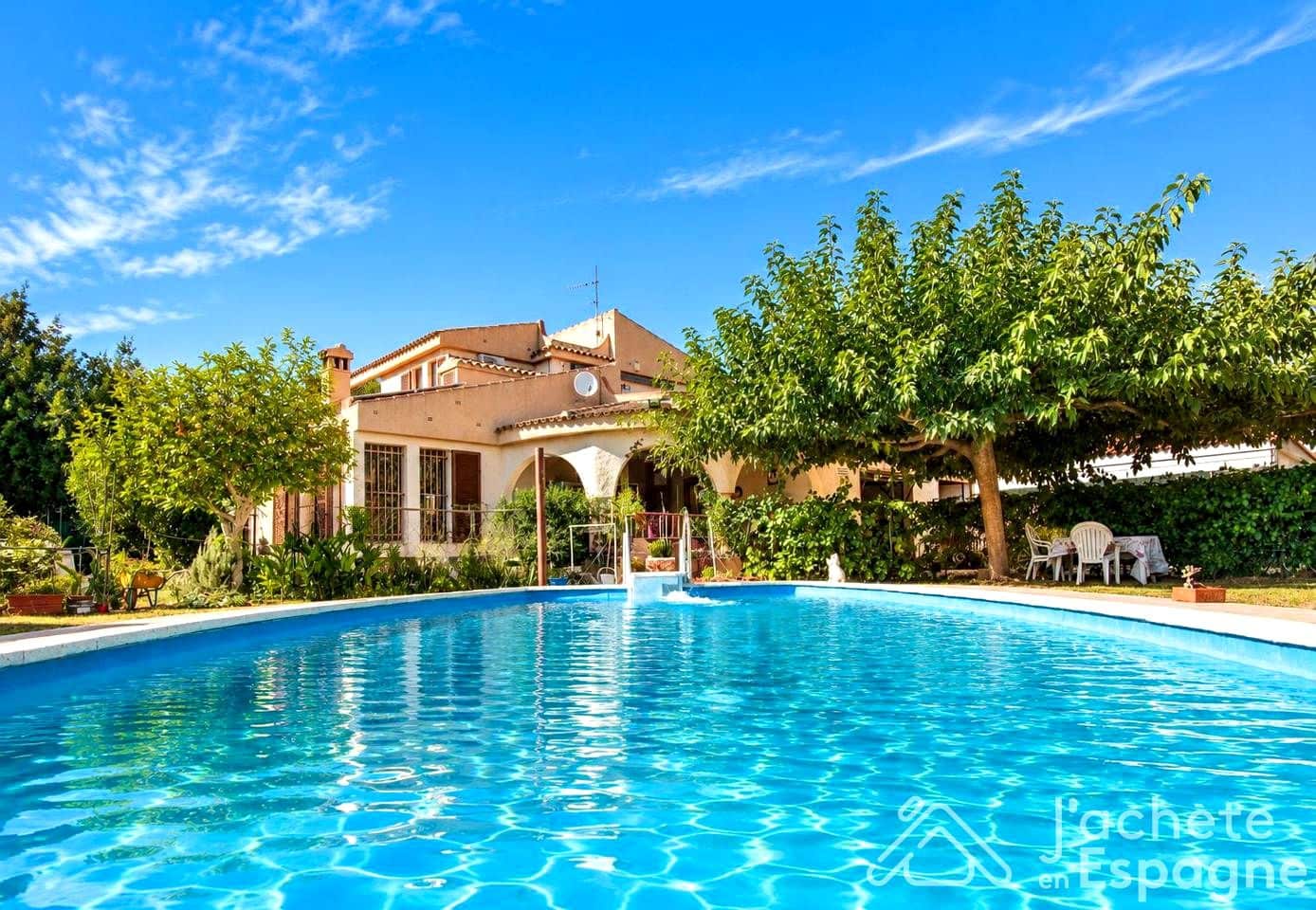 Chalet de 3 habitaciones en Vinaròs en venta con piscina garaje - 345.000 € (Ref: 10116138)