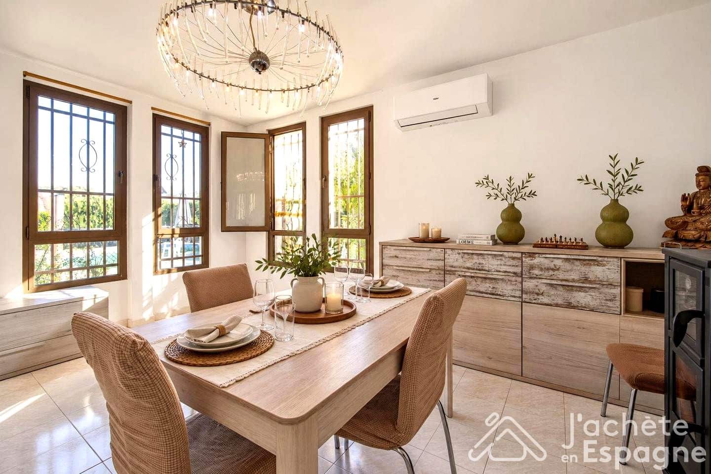 Chalet de 3 habitaciones en Vinaròs en venta con piscina garaje - 345.000 € (Ref: 10116138)