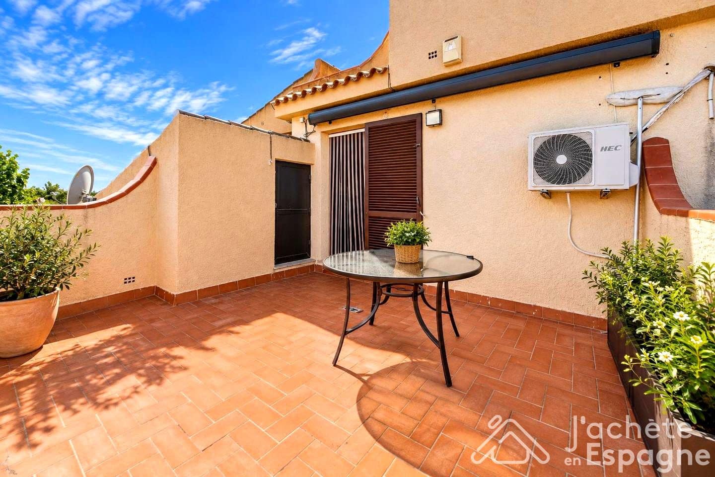 Chalet de 3 habitaciones en Vinaròs en venta con piscina garaje - 345.000 € (Ref: 10116138)