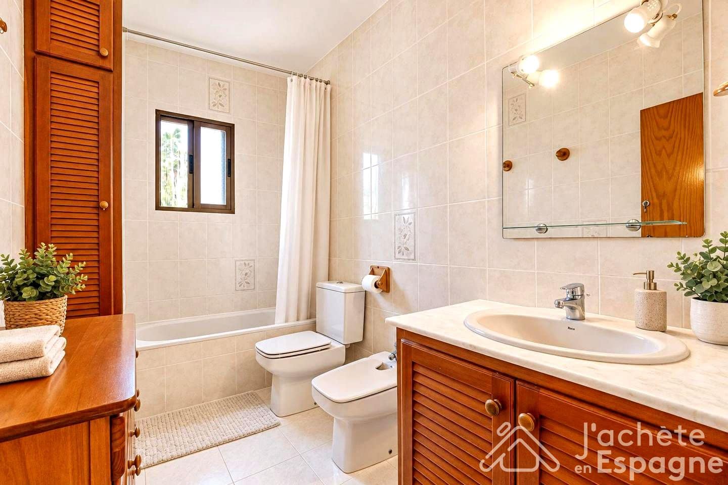 Chalet de 3 habitaciones en Vinaròs en venta con piscina garaje - 345.000 € (Ref: 10116138)