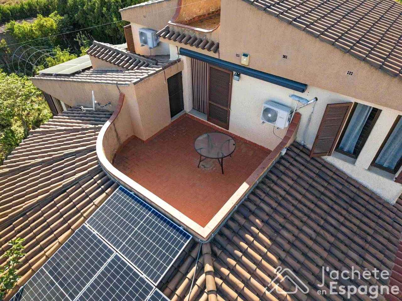 Chalet de 3 habitaciones en Vinaròs en venta con piscina garaje - 345.000 € (Ref: 10116138)