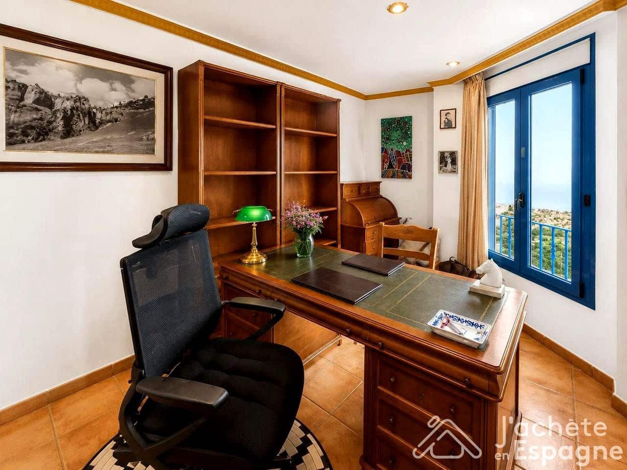 3 bedroom Apartment for sale in Peniscola with pool garage - € 395,000 (Ref: 10116139)