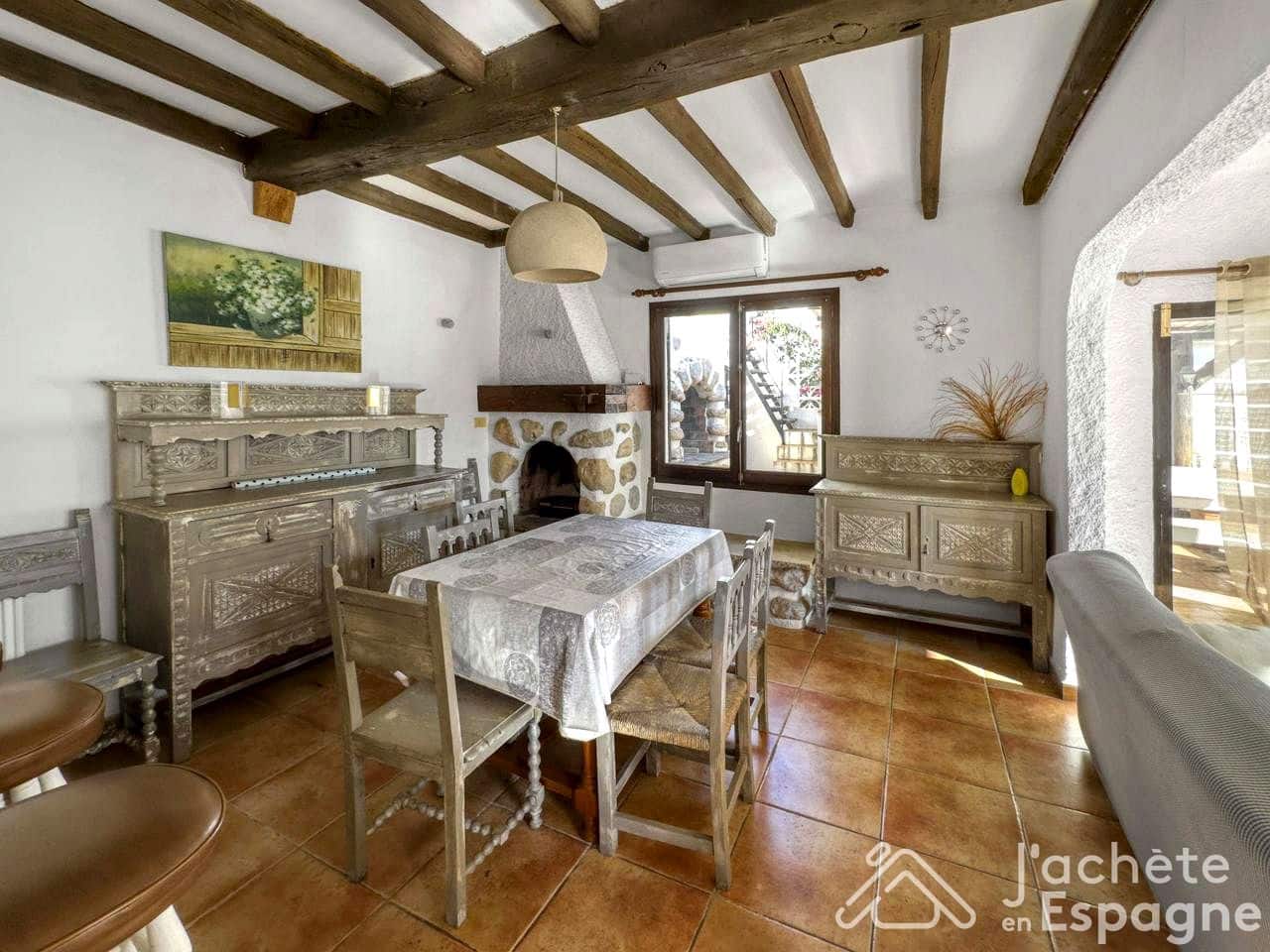 Chalet de 4 habitaciones en Vinaròs en venta con piscina garaje - 320.000 € (Ref: 10116140)