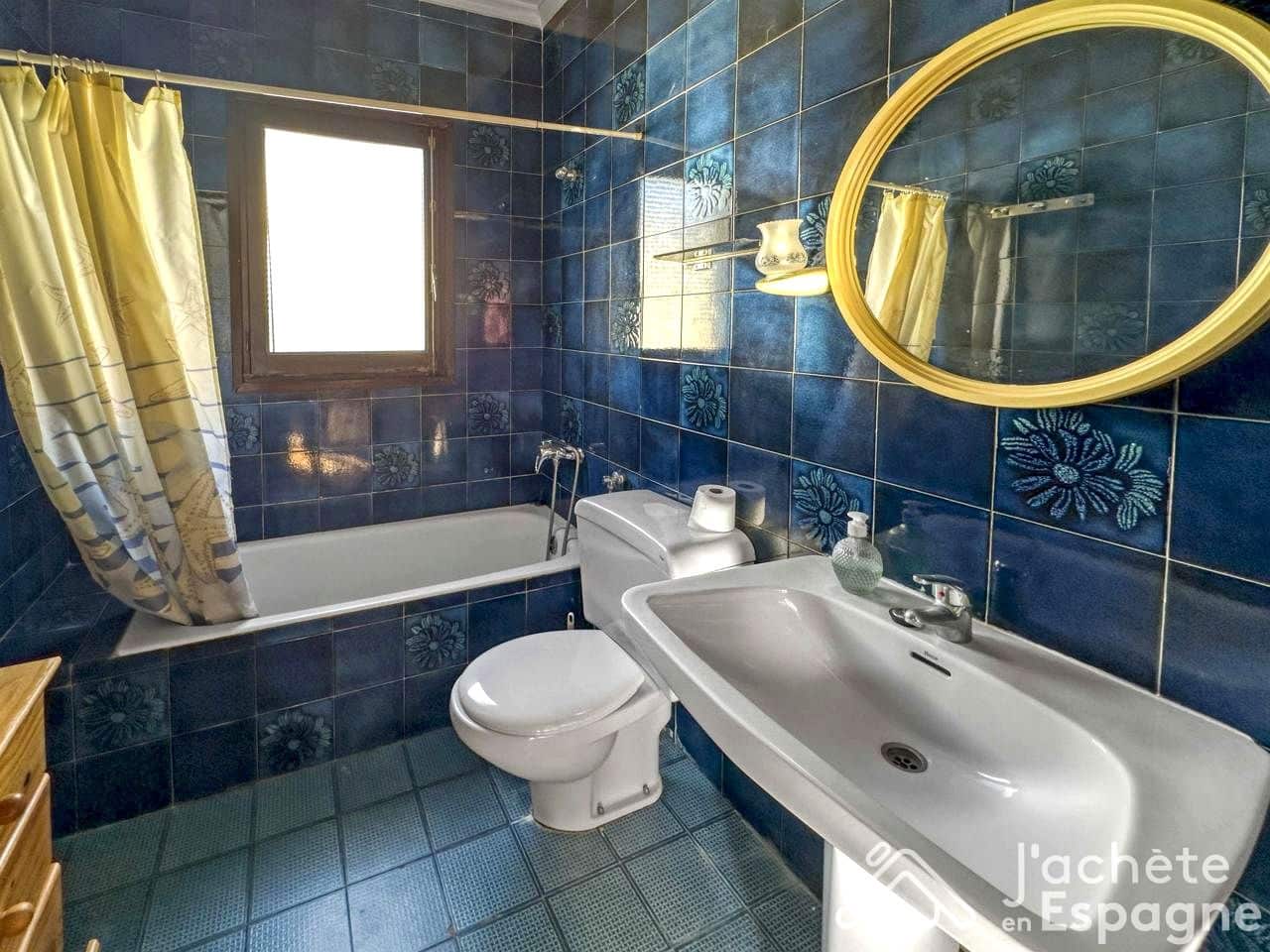 Chalet de 4 habitaciones en Vinaròs en venta con piscina garaje - 320.000 € (Ref: 10116140)