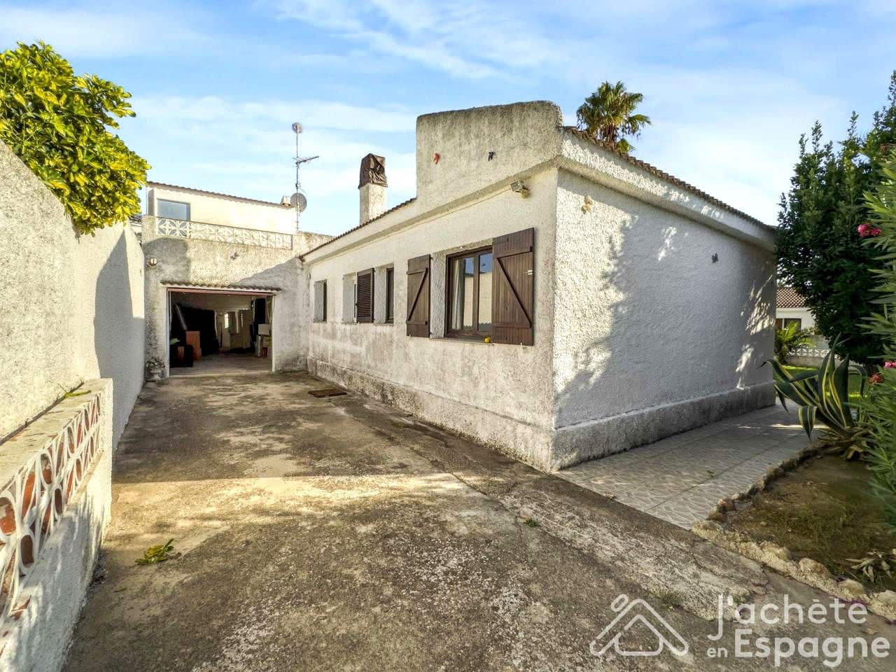 Chalet de 4 habitaciones en Vinaròs en venta con piscina garaje - 320.000 € (Ref: 10116140)