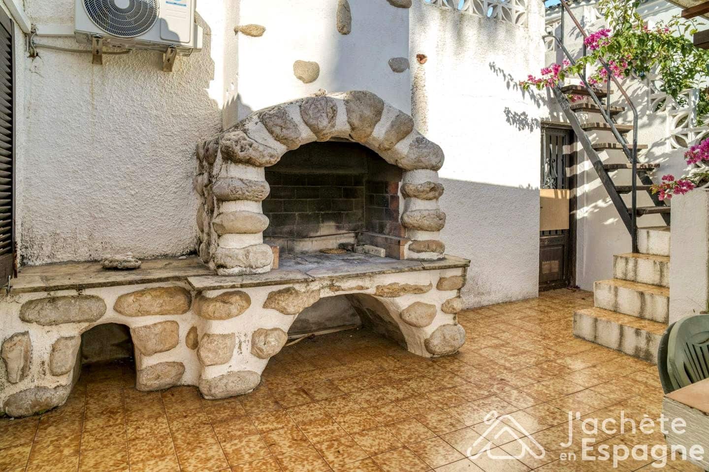 Chalet de 4 habitaciones en Vinaròs en venta con piscina garaje - 320.000 € (Ref: 10116140)