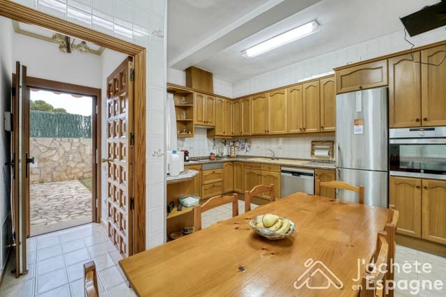 4 bedroom Villa for sale in Alcossebre, Alcalá de Xivert with pool garage - € 1,100,000 (Ref: 10116142)