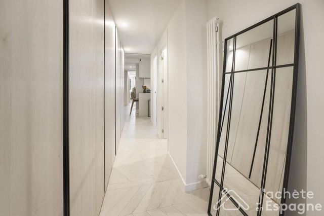 3 soveværelse Lejlighed til salg i Casco Antiguo - Sant Cruz - Ayuntamiento, Alicante by - € 799.000 (Ref: 10116143)