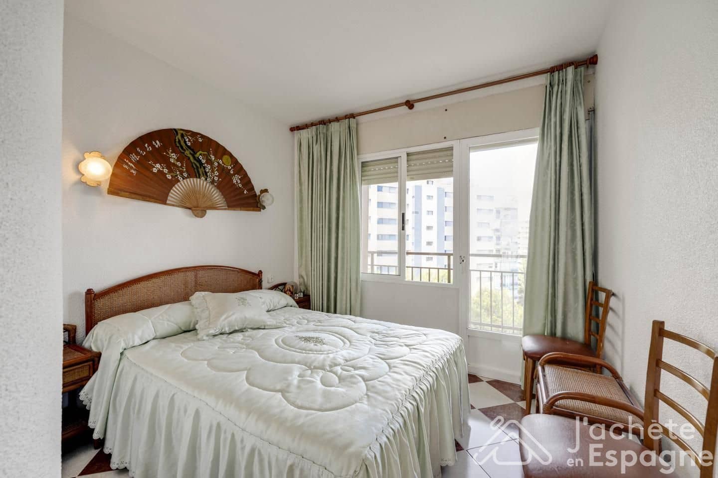 Piso de 3 habitaciones en Playa de San Juan en venta con piscina garaje - 1.049.000 € (Ref: 10116144)