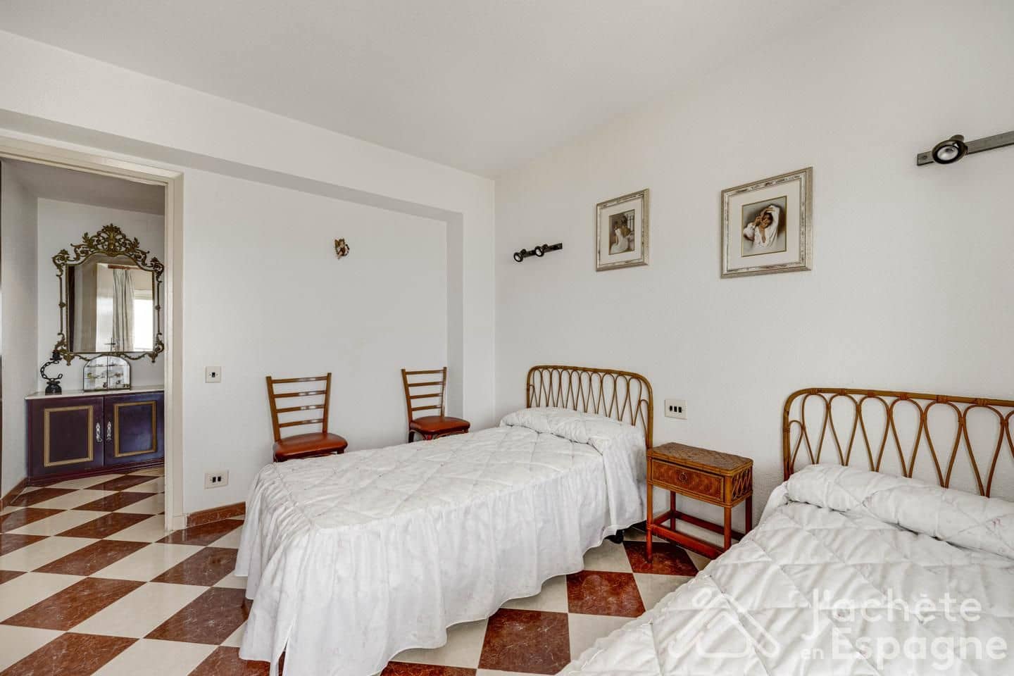 Piso de 3 habitaciones en Playa de San Juan en venta con piscina garaje - 1.049.000 € (Ref: 10116144)