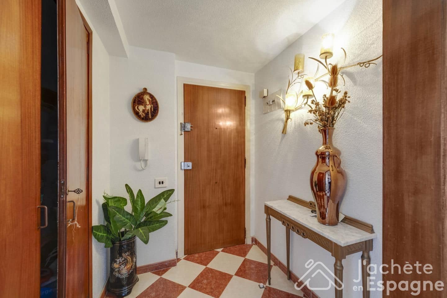 Piso de 3 habitaciones en Playa de San Juan en venta con piscina garaje - 1.049.000 € (Ref: 10116144)