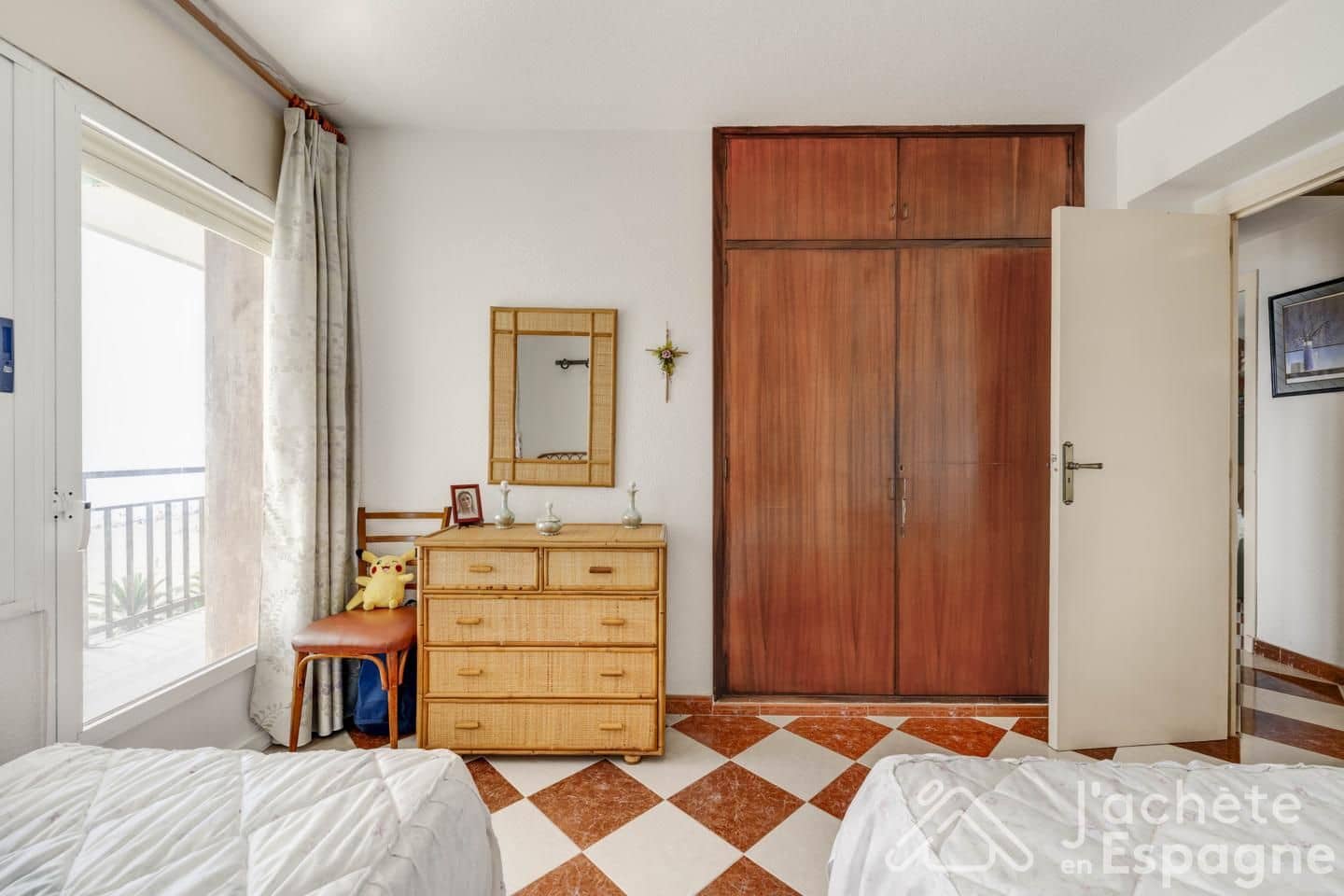 Piso de 3 habitaciones en Playa de San Juan en venta con piscina garaje - 1.049.000 € (Ref: 10116144)
