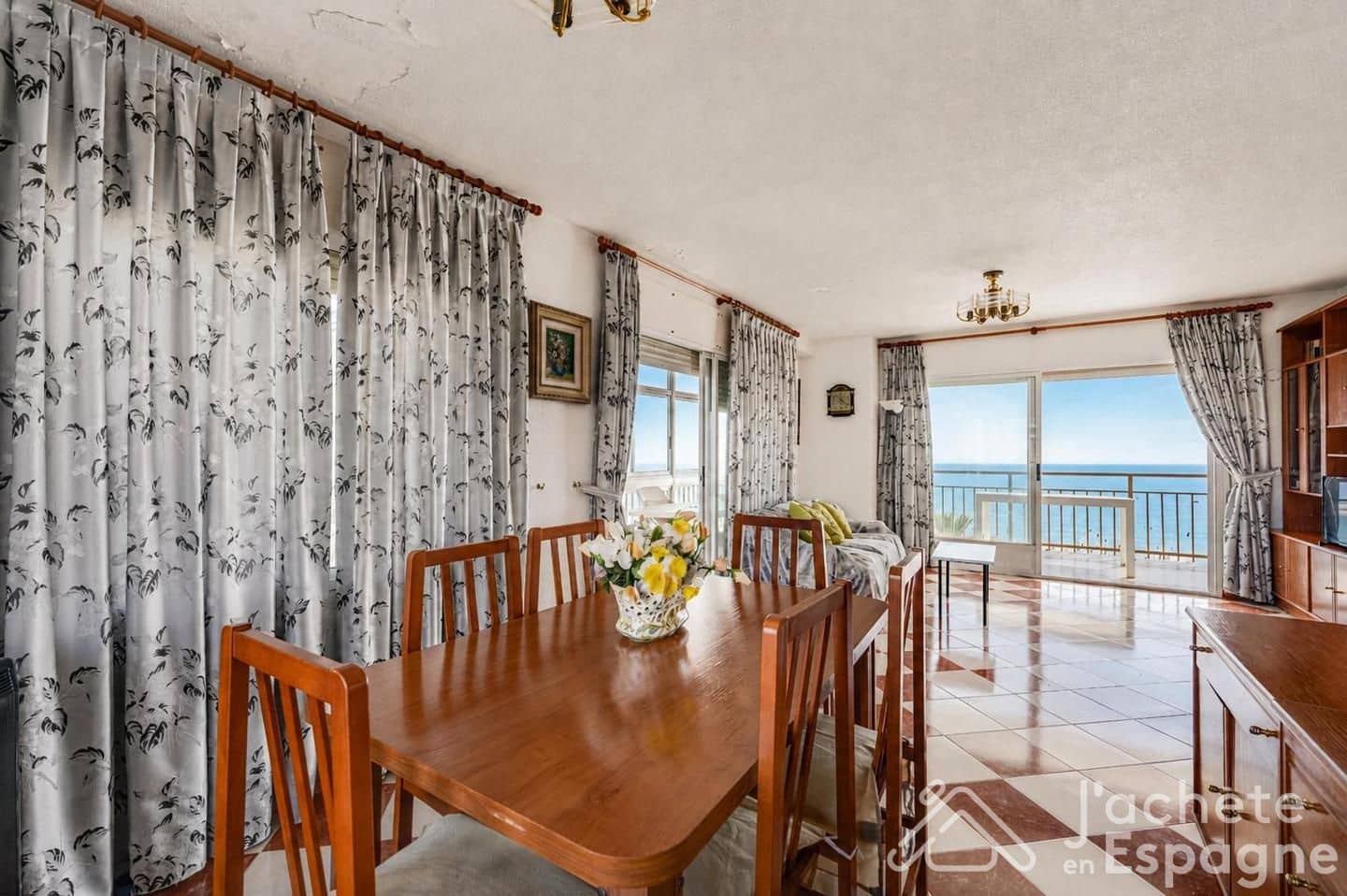 Piso de 3 habitaciones en Playa de San Juan en venta con piscina garaje - 1.049.000 € (Ref: 10116144)