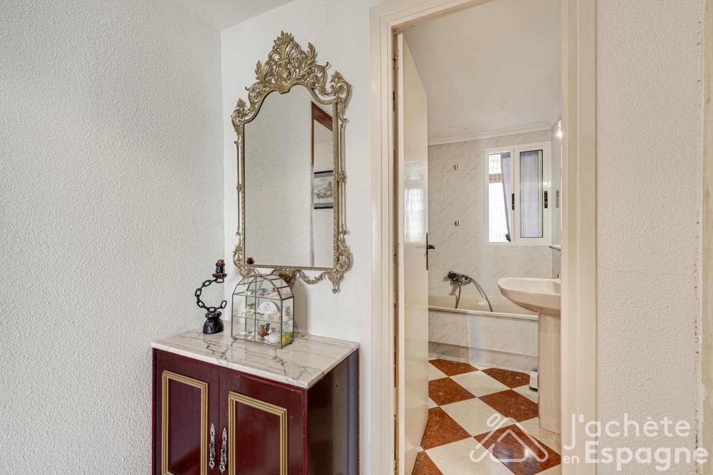 Piso de 3 habitaciones en Playa de San Juan en venta con piscina garaje - 1.049.000 € (Ref: 10116144)