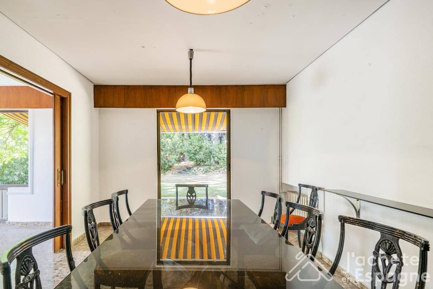 8 Zimmer Villa zu verkaufen in Chiva mit Pool Garage - 790.000 € (Ref: 10116146)