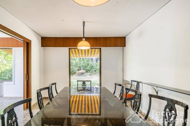 8 Zimmer Villa zu verkaufen in Chiva mit Pool Garage - 790.000 € (Ref: 10116146)